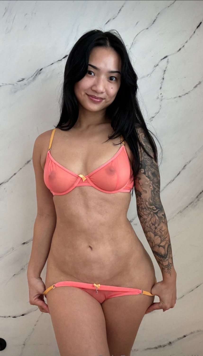 Cat big ass asian #GmxenaAZ