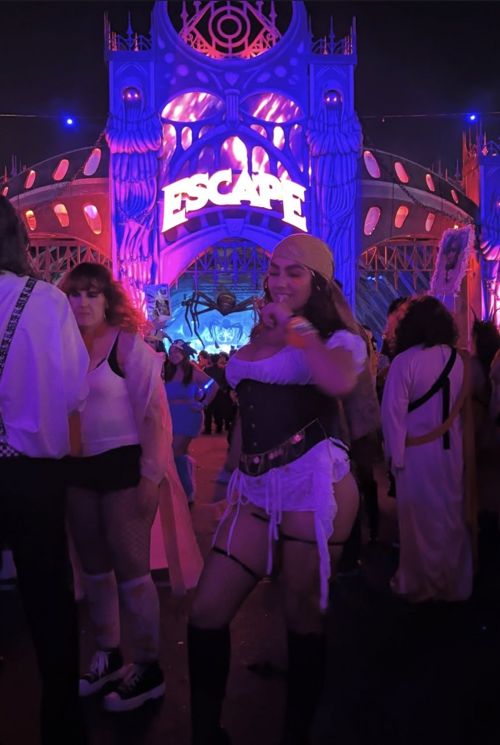 big ass rave sluts: which would you choose? #MsnSxnpg