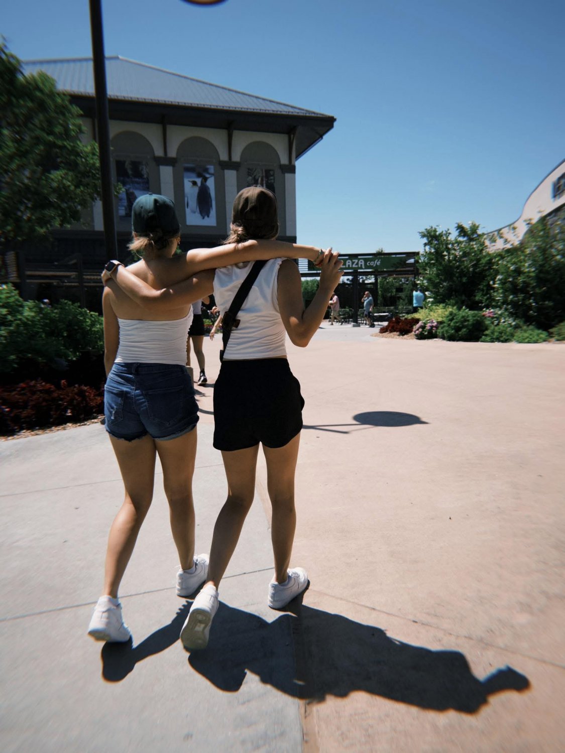 Latina twins Bianca and Francesca #u1EfPLlg