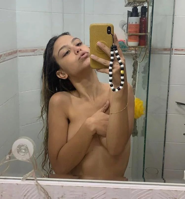 Bruna Carvalho #QgaDa7NE